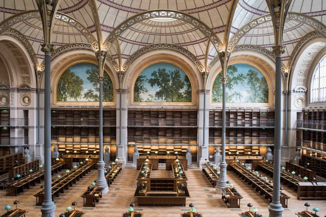 La grande et magnifique bibliothèque nationale de France, salle Labrouste